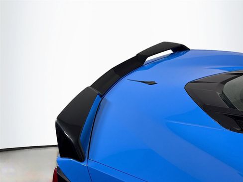 Used 2021 Chevrolet Corvette Stingray Premium Cpe w/ Z51 Performance Package RWD image 36