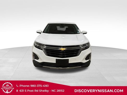Used 2024 Chevrolet Equinox LT AWD/4WD image 2