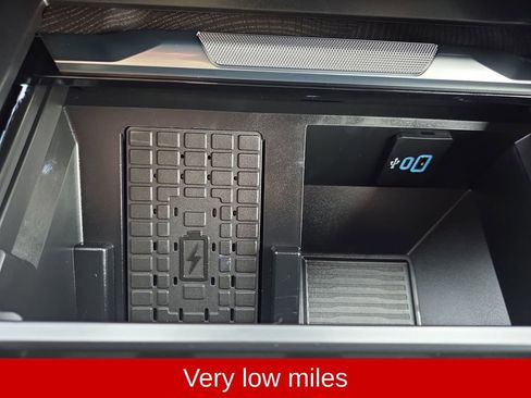 Used 2025 Ford F250 Platinum image 40