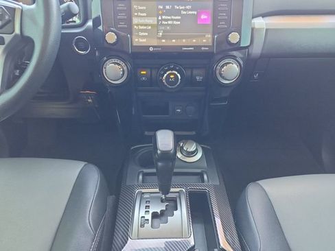 Used 2020 Toyota 4Runner SR5 Premium w/ Moonroof Package AWD/4WD image 3