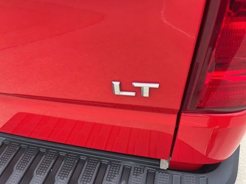 Used 2022 Chevrolet Silverado 1500 LT image 6