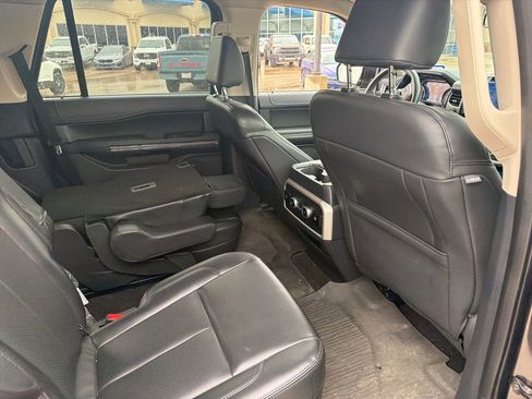 Used 2022 Ford Expedition XLT AWD/4WD image 13