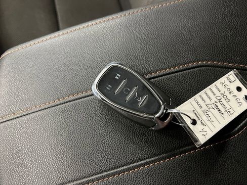 Used 2019 Chevrolet Traverse LT image 26