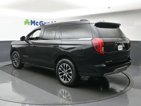 Used 2025 Ford Expedition Platinum AWD/4WD image 24