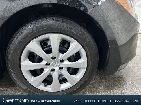 Used 2022 Toyota Corolla LE image 9