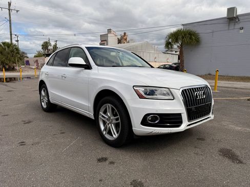 Used 2017 Audi Q5 2.0T Premium Plus w/ Technology Package image 7