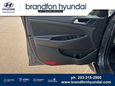 Used 2020 Hyundai Tucson Value AWD/4WD image 11