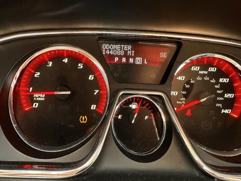 Used 2016 GMC Acadia SLT AWD/4WD image 13