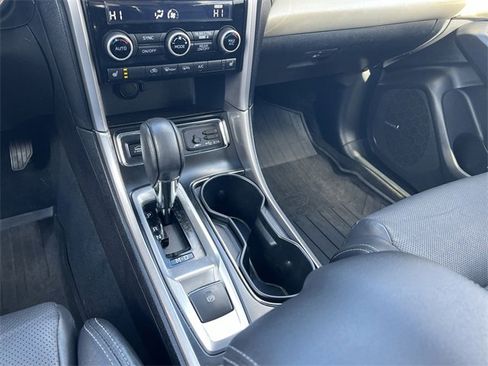 Certified 2022 Subaru Ascent Limited w/ Technology Package image 20