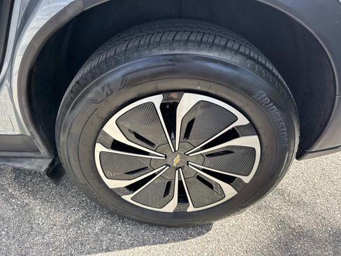 Used 2025 Chevrolet Blazer EV LT image 10