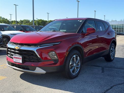 Certified 2023 Chevrolet Blazer LT w/ Driver Confidence Package AWD/4WD image 2