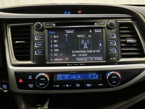 Certified 2019 Toyota Highlander XLE image 21