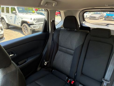 Used 2025 Nissan Rogue SV FWD image 42