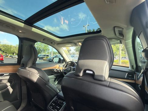 Used 2023 Volvo XC90 B6 Plus AWD/4WD image 21