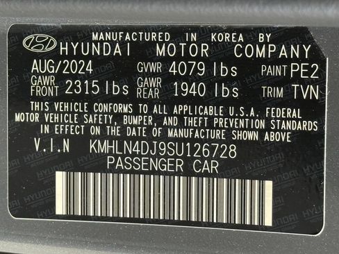 Used 2025 Hyundai Elantra Limited FWD image 48