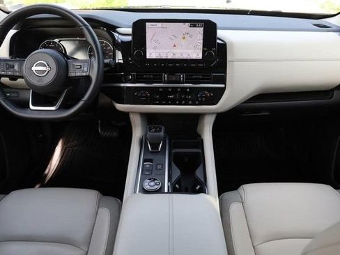 Certified 2025 Nissan Pathfinder SL AWD/4WD image 25