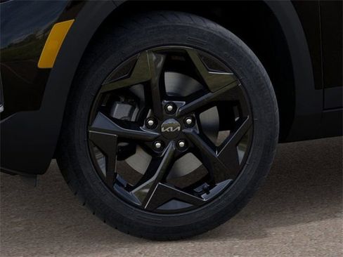 New 2026 Kia Seltos EX image 9
