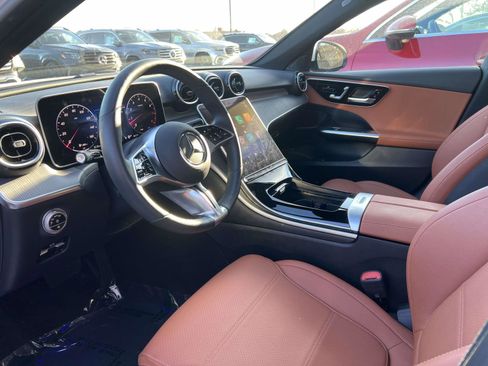 Used 2025 Mercedes-Benz C 300 4MATIC Sedan image 29