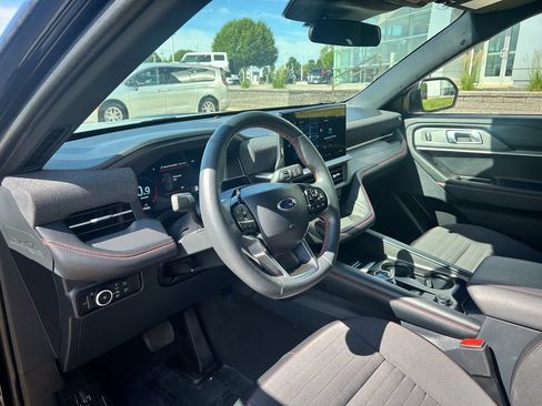 Certified 2025 Ford Explorer ST-Line w/ ST-Line Street Pack AWD/4WD image 9