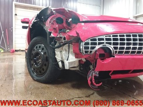 Used 2002 Ford Thunderbird image 15