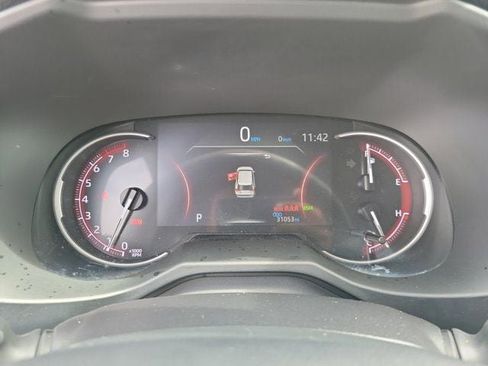 Certified 2025 Toyota RAV4 XLE FWD image 21