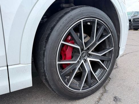 Used 2020 Audi Q8 Premium Plus w/ Premium Plus Package image 31