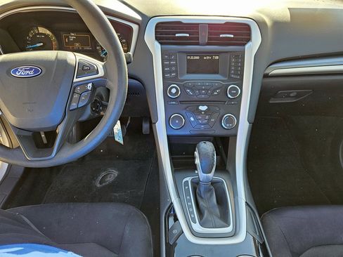 Used 2013 Ford Fusion SE image 11