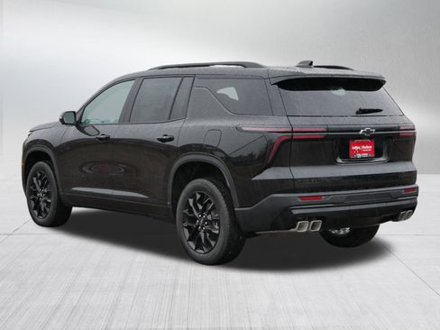 New 2026 Chevrolet Traverse LT w/ Midnight/Sport Edition image 3