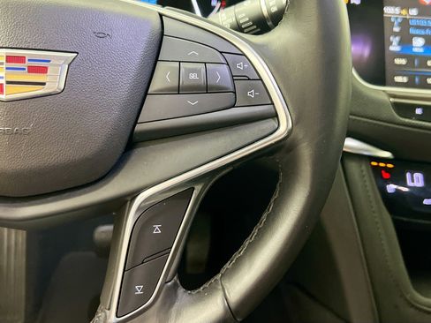 Used 2019 Cadillac XT5 Premium Luxury AWD/4WD image 19