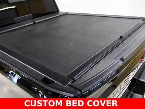 Used 2022 Chevrolet Silverado 1500 ZR2 w/ Technology Package image 21