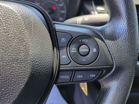 Certified 2025 Toyota Corolla LE FWD image 18