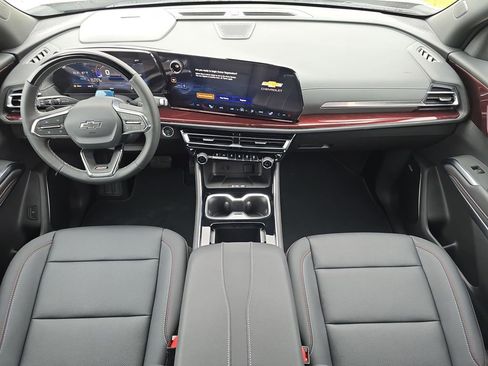 New 2026 Chevrolet Traverse Z71 w/ Enhanced Driving Package AWD/4WD image 9