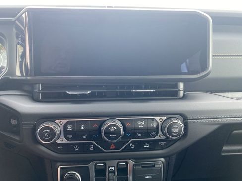 New 2025 Jeep Wrangler Sahara w/ Safety Group image 38