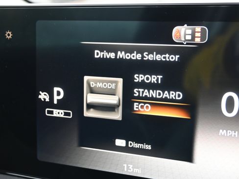 New 2026 Nissan Sentra SR image 27