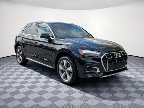 Used 2023 Audi Q5 2.0T Premium Plus w/ Premium Plus Package AWD/4WD image 7