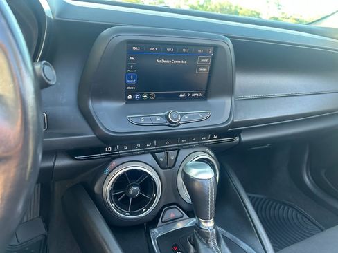 Used 2020 Chevrolet Camaro LT RWD image 6