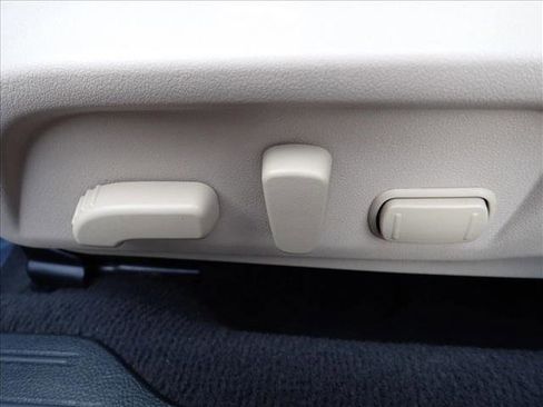 Used 2018 Subaru Outback 3.6R Limited image 14