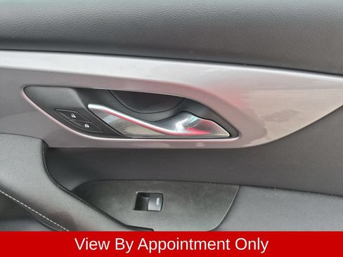 Used 2025 Chevrolet Blazer LT FWD image 34