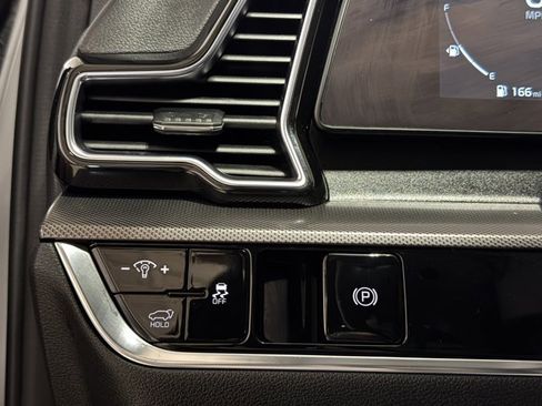 Used 2023 Kia Sportage SX image 27