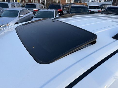 Used 2013 Toyota Sienna XLE image 23