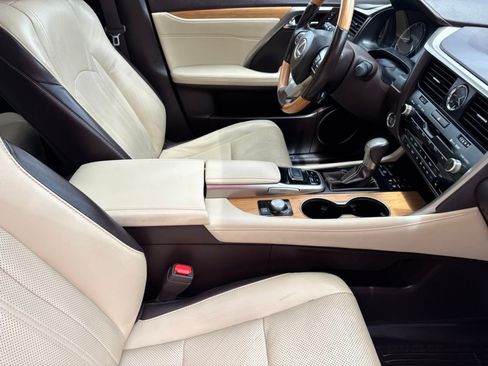 Used 2018 Lexus RX 350L FWD image 35