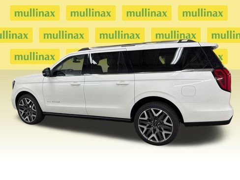 New 2026 Ford Expedition Max Platinum image 11