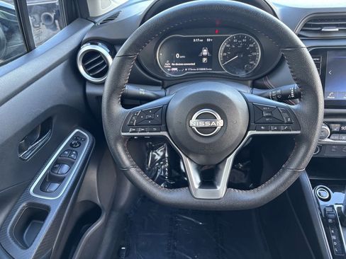 Used 2024 Nissan Versa SR FWD image 15
