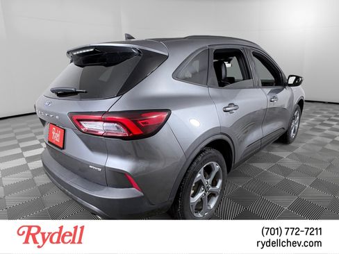 Used 2025 Ford Escape ST-Line Select AWD/4WD image 5