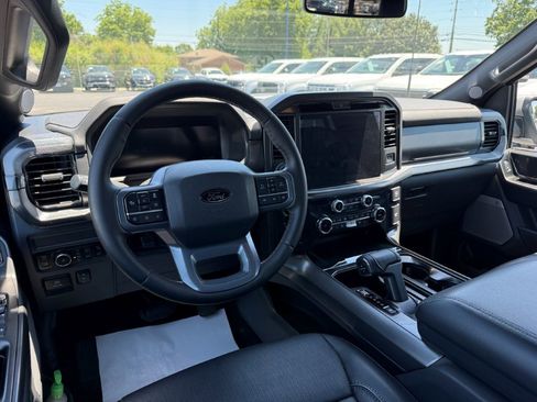 Used 2025 Ford F150 Lariat w/ Equipment Group 501A Mid AWD/4WD image 19