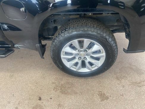 Used 2019 Chevrolet Silverado 1500 Custom w/ Custom Value Package image 9