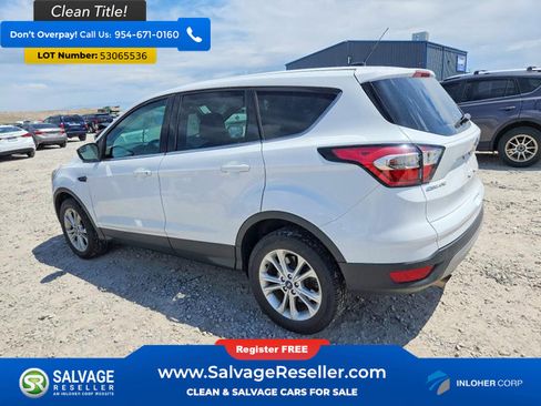 Used 2017 Ford Escape SE AWD/4WD image 3