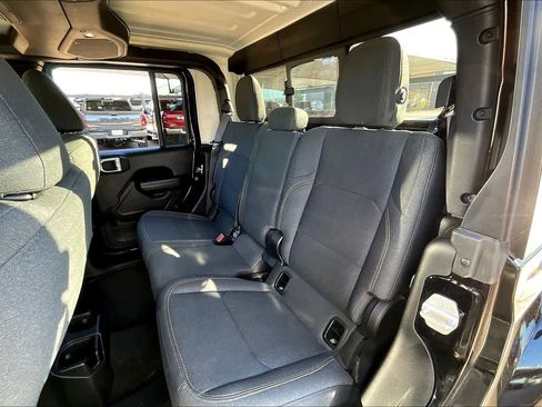 Certified 2024 Jeep Gladiator Sport image 16