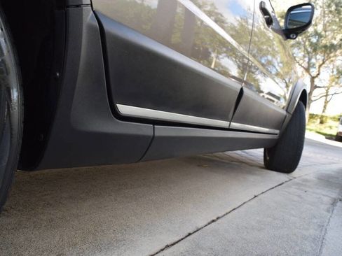 Used 2011 Volvo XC70 3.2 w/ Premium Pkg image 32