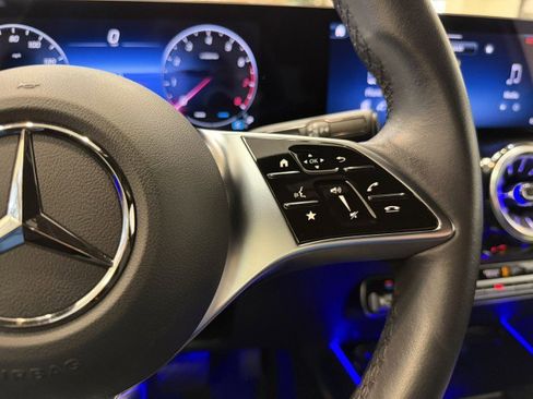 Certified 2025 Mercedes-Benz GLA 250 image 22